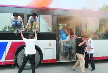 1-1P5210T94O03.jpg